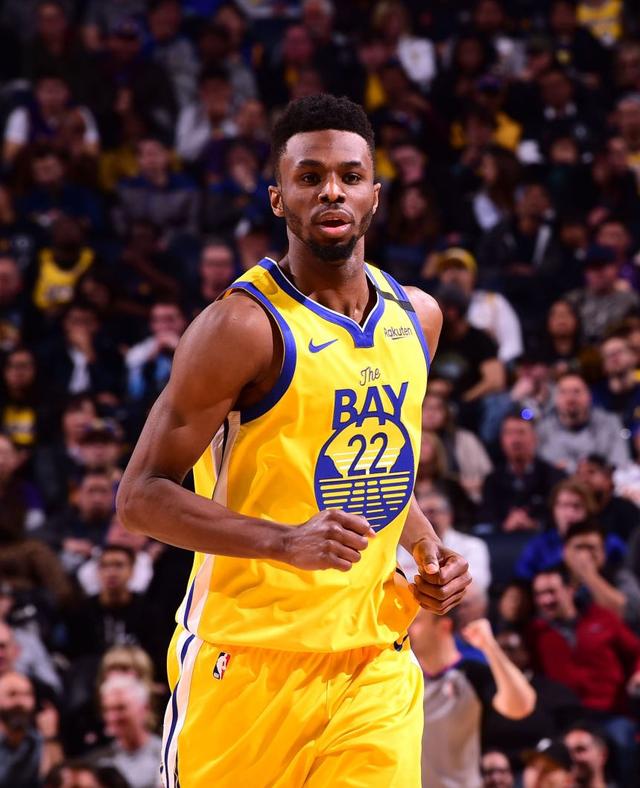 吉林队逆境反击，刘雁宇关键得分助球队扳回劣势（吉林队逆境反扑，刘雁宇关键得分力挽颓势）