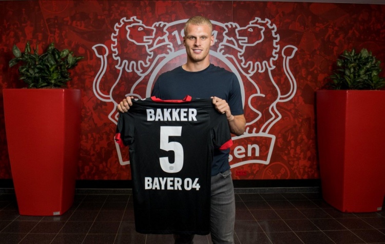 媒体人：北京国安要解散是假消息，想要帮助国安的人有很多（媒体人澄清：北京国安解散属谣言，多方愿出手相助）