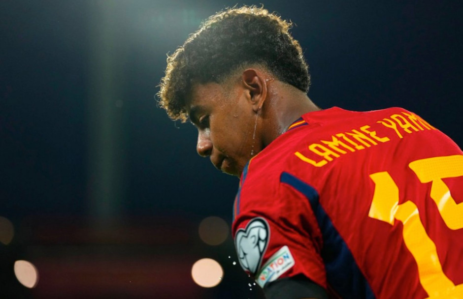 苏超创全国多个标志性第一次：央视转播、启用VAR、名哨执法（苏超实现多项全国里程碑首创：央视转播、引入VAR、名哨执法）