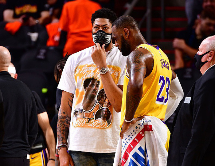 热议！韩国全能国脚遭中超多队哄抢，浙江在列，买断费100万美元（中超多队争抢韩国多面手国脚，浙江在列，买断费100万美元）