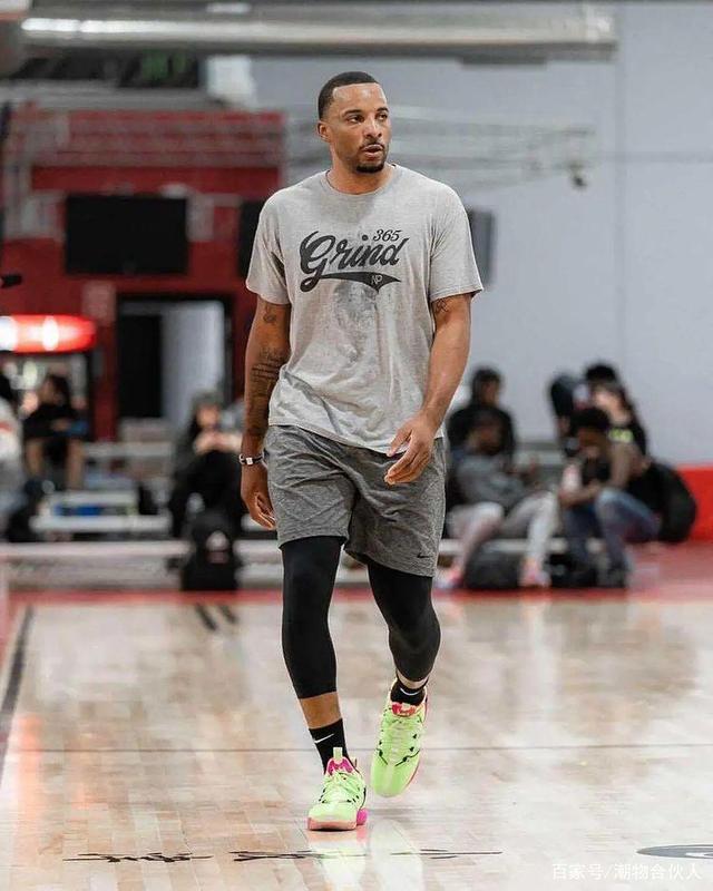 带队取胜！拉梅洛·鲍尔20中7砍全队最高22分 有7板5助&三分10中4（拉梅洛-鲍尔率队取胜：20投7中砍全队最高22分，另有7篮板5助攻，三分10投4中）