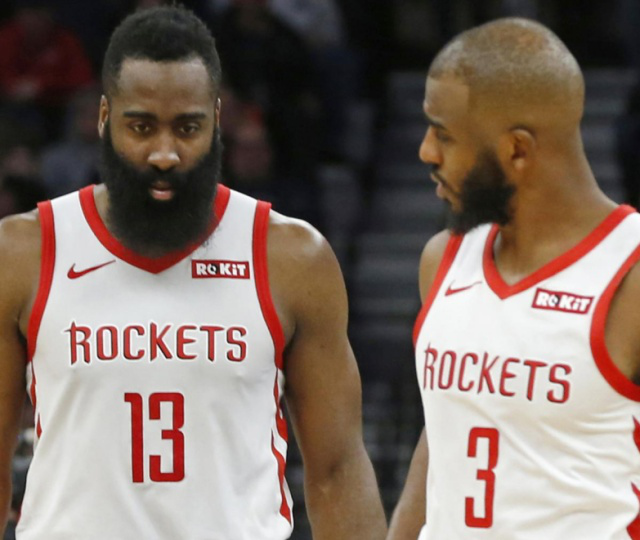 NBA最佳阵容公布：詹姆斯入选,（NBA最佳阵容揭晓：詹姆斯上榜）