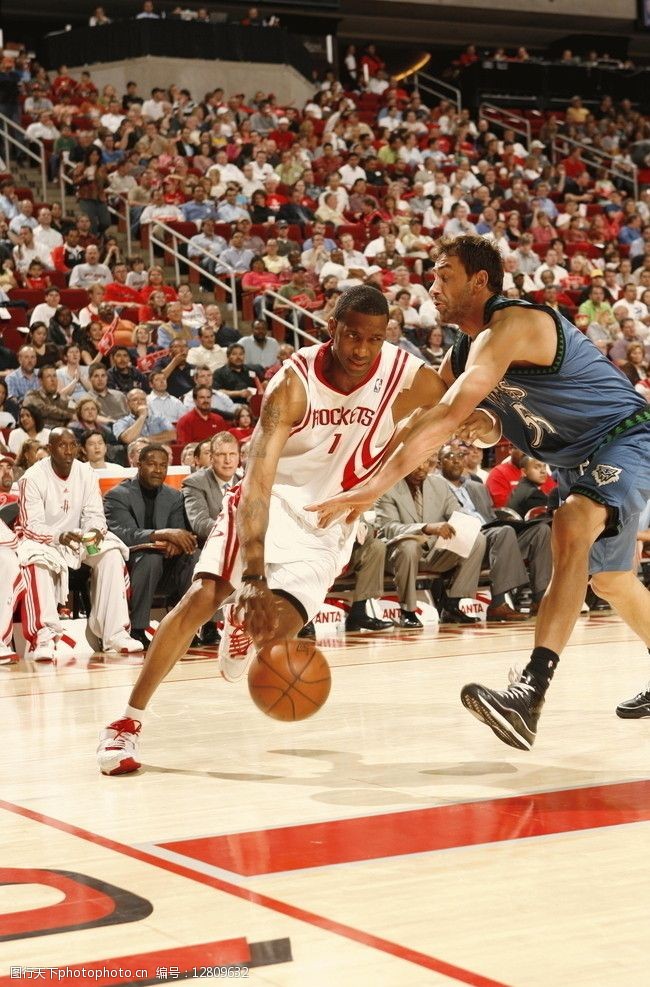 好抢断！格雷森·阿伦身后掏球亚历山大被吹犯规 太阳挑战成功（阿伦背后妙手断球，太阳挑战成功改判亚历山大犯规）