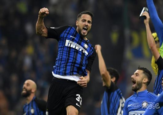 克内克特取代东契奇首发出战，下半场表现略显不足（克内克特顶替东契奇首发，下半场发挥平平）