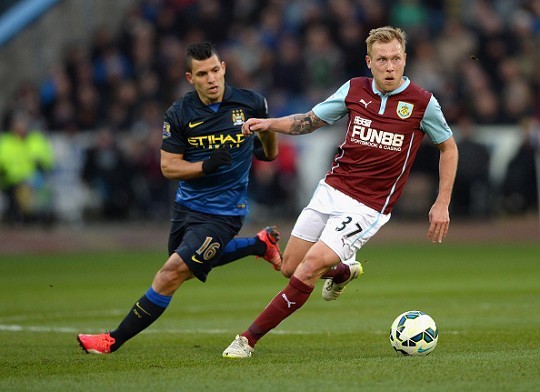 莫耶斯：我在曼联一直得到善待，他们很支持自己的教练和球员（莫耶斯：在曼联我始终被善待，俱乐部对教练和球员的支持十足）