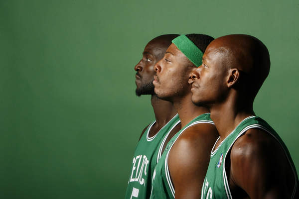 每体：巴萨仍是埃永的首选下家，皇马和曼联也在进行关注（每体：埃永首选仍为巴萨，皇马、曼联同步关注）