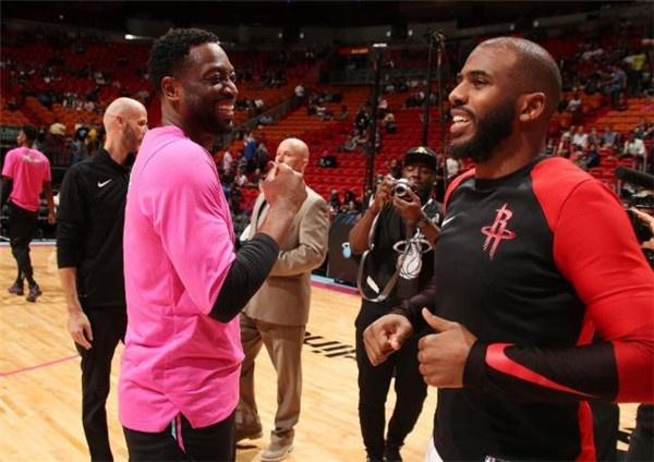 英超：曼联客场2-1击败莱斯特城（英超：曼联客场2-1力克莱斯特城）