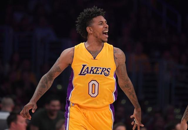 美记：步行者对独行侠中锋加福德很感兴趣（美媒称步行者青睐独行侠中锋加福德）