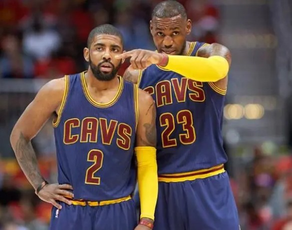 因排名垫底多名球员家人遭死亡威胁，佛罗伦萨官方表示谴责（排名垫底致多名球员家属遭死亡威胁，佛罗伦萨俱乐部予以强烈谴责）